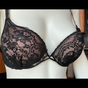 EUC - Victoria’s Secret Miraculous Plunge 32B Black Lace over Tan.